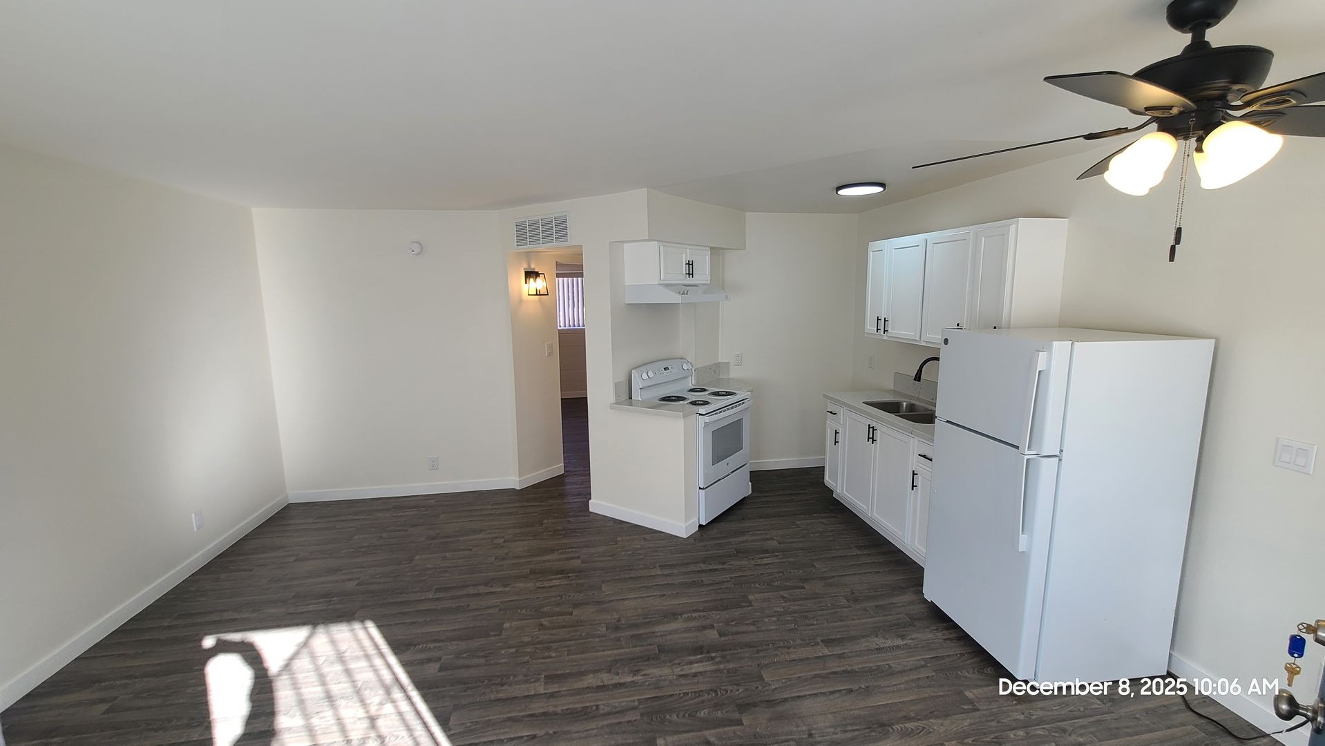 Tucson Apartment: 933 N. Alvernon Way