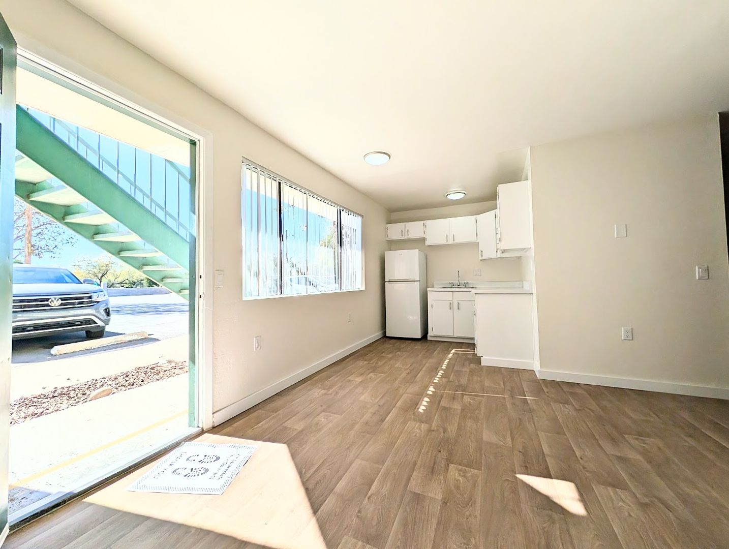 Tucson Apartment: 4015 E. Monte Vista Dr.