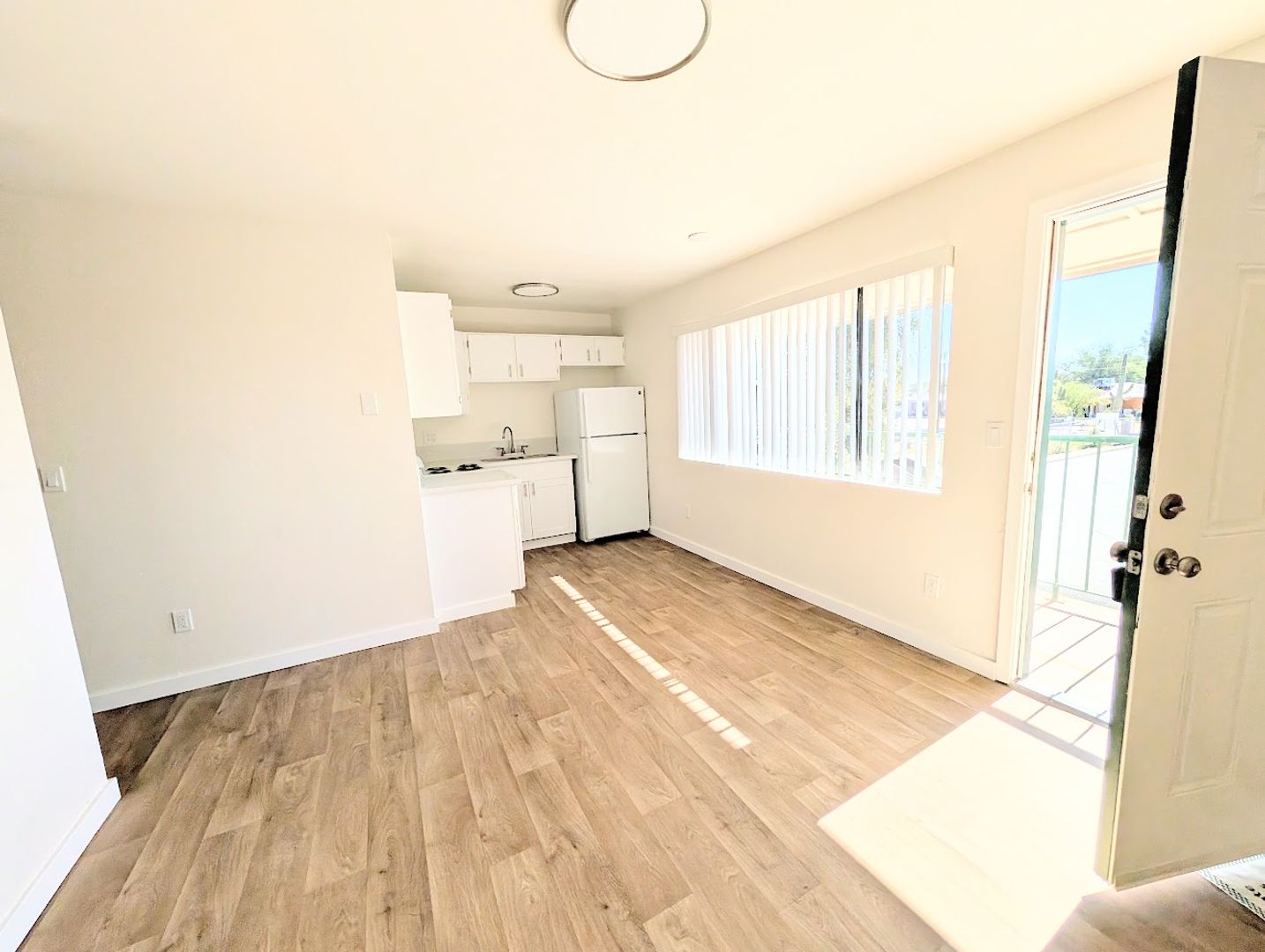 Tucson Apartment: 4015 E. Monte Vista Dr.