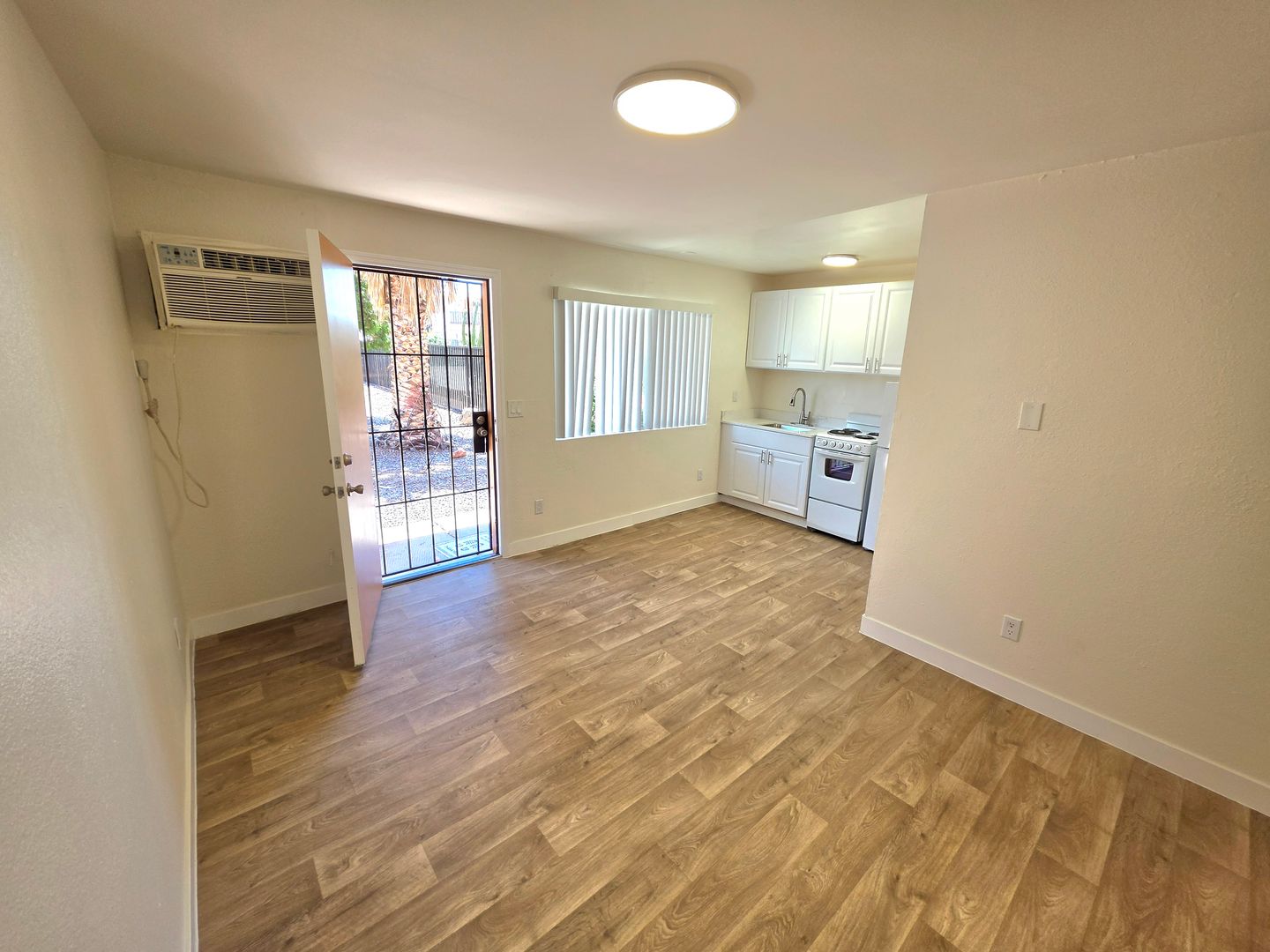 Tucson Apartment: 208 E. Prince Rd.