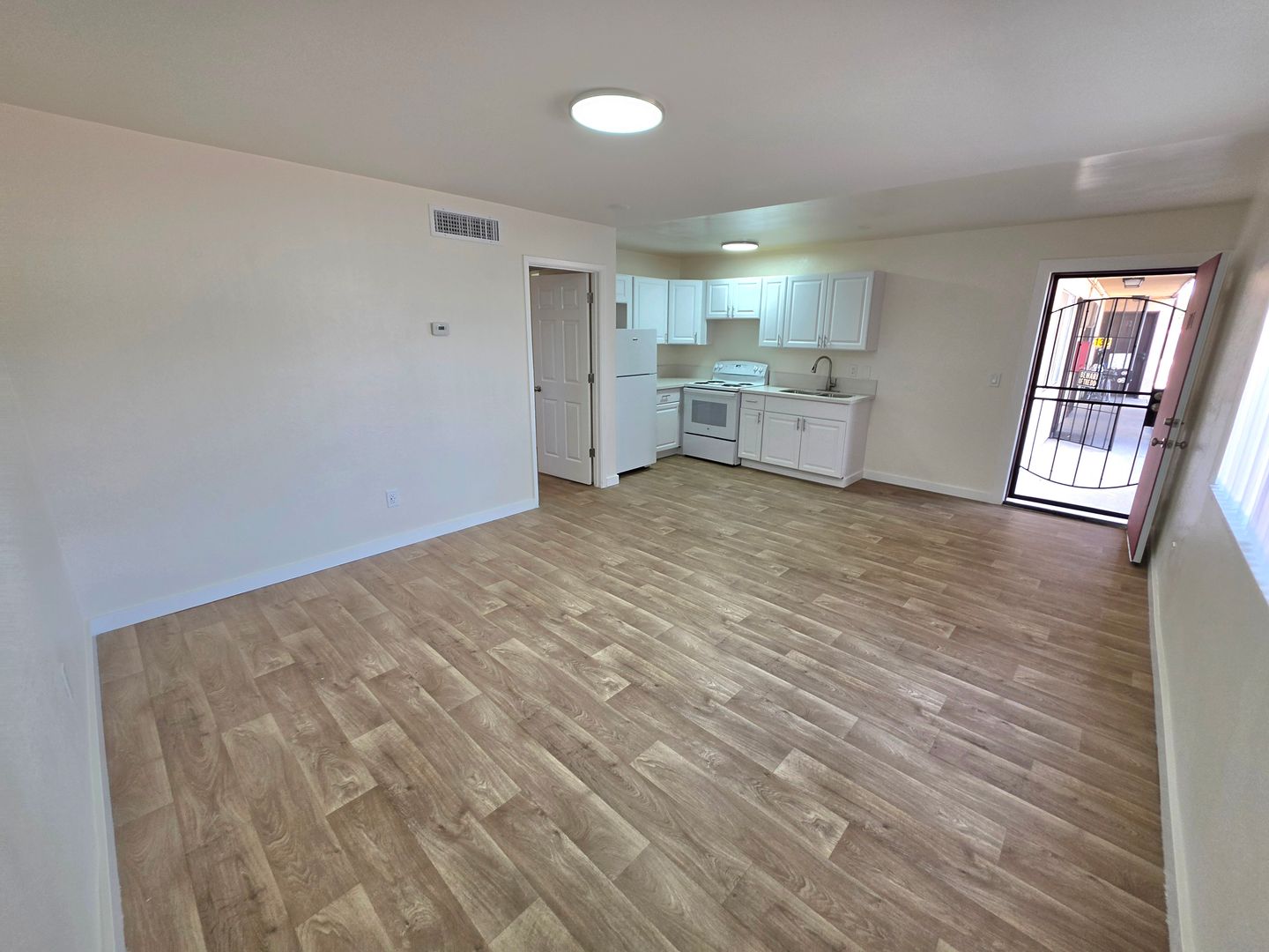 Tucson Apartment: 201 E. Yavapai Rd.