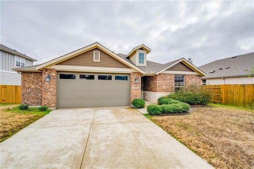 Beautiful 4/2 Ready to Lease – photo 1