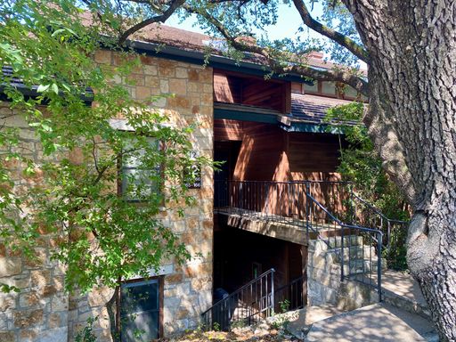 NW Hills 2/2 Condo Ready to Lease – photo 1