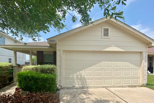 Beautiful 3/2, Great Location Ready for Lease! – photo 1