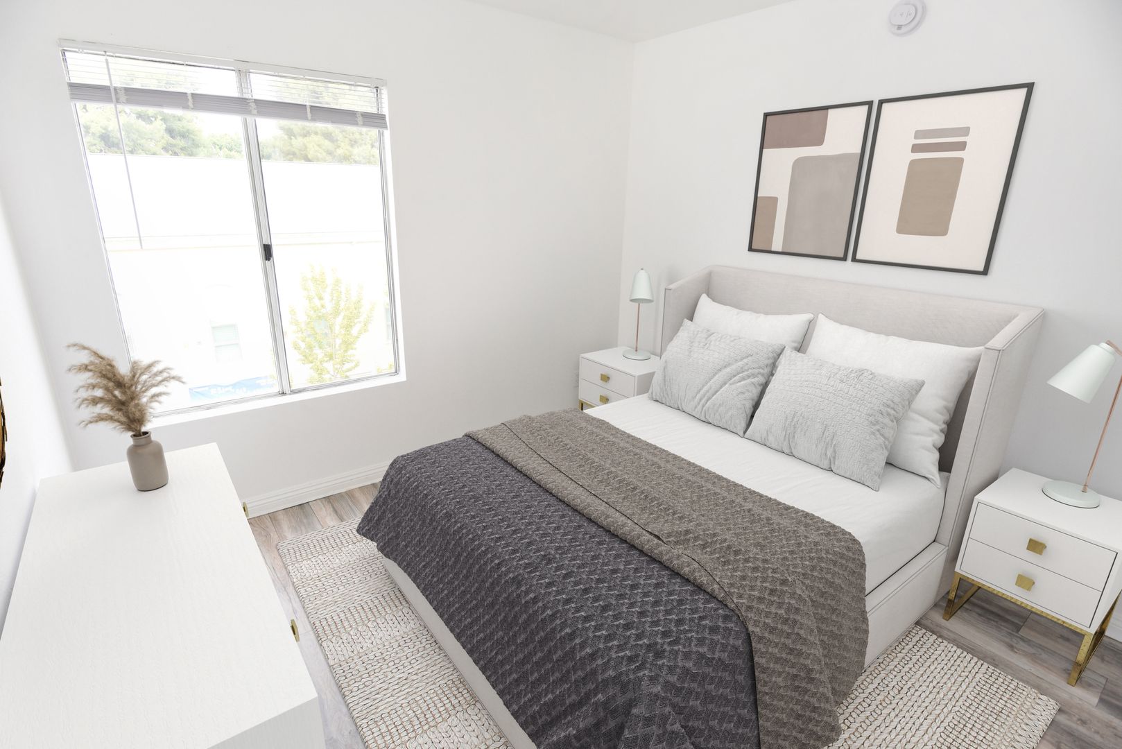 Los Angeles Apartment: 1750 N Western Ave