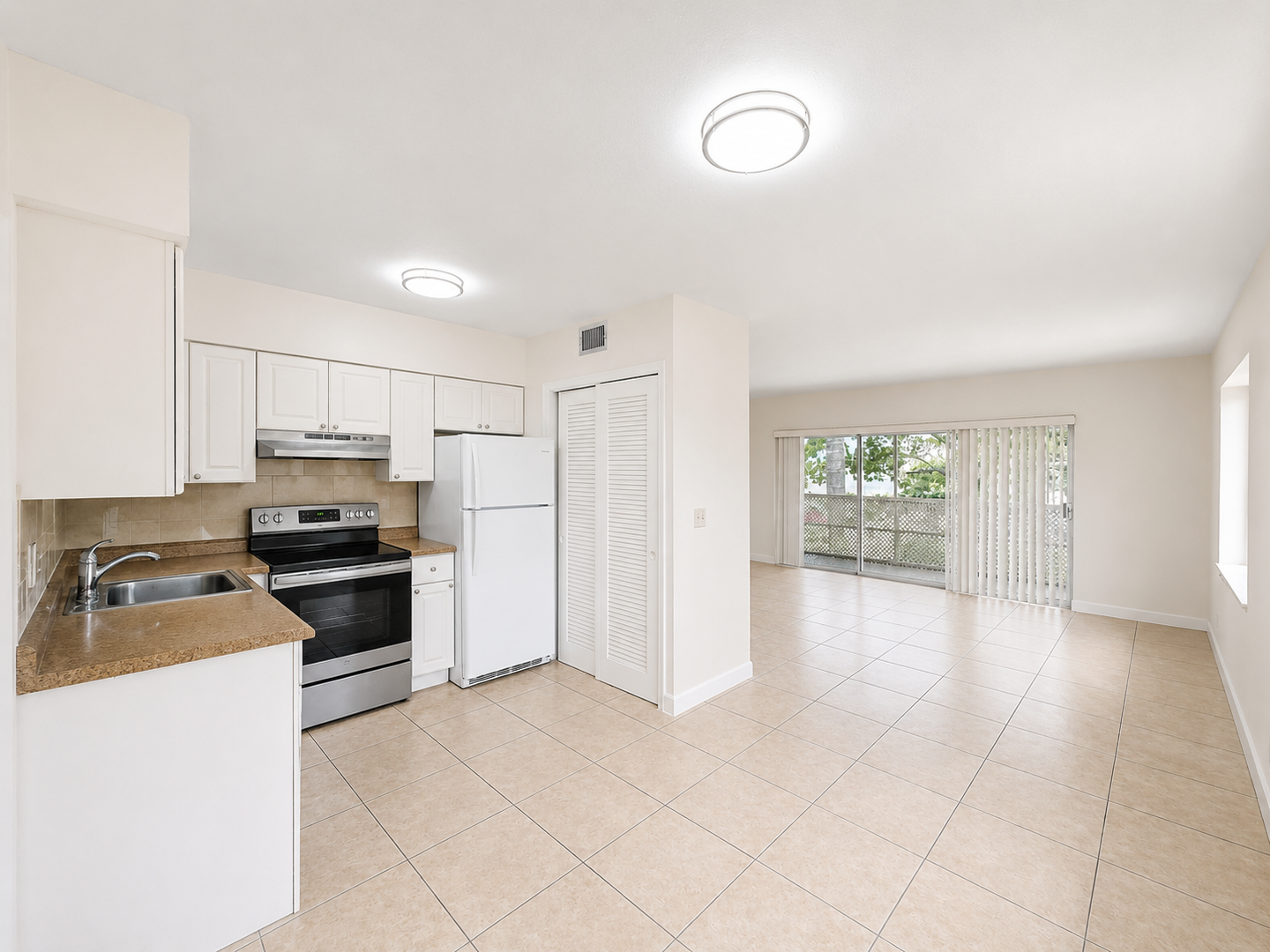 Hollywood Apartment: 3624 Jackson Street