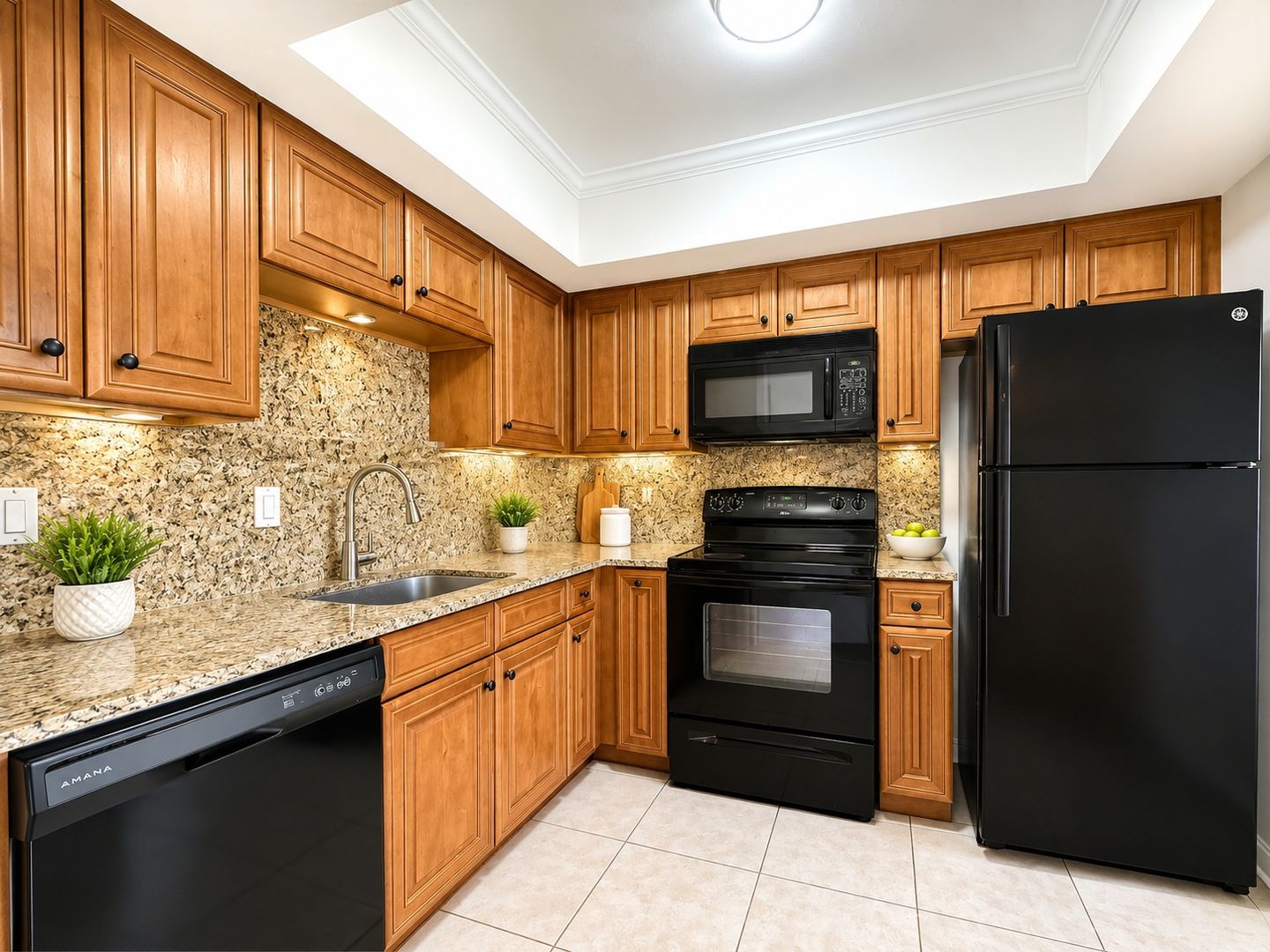 Fort Laudedale Apartment: 2101 NE 51st Street