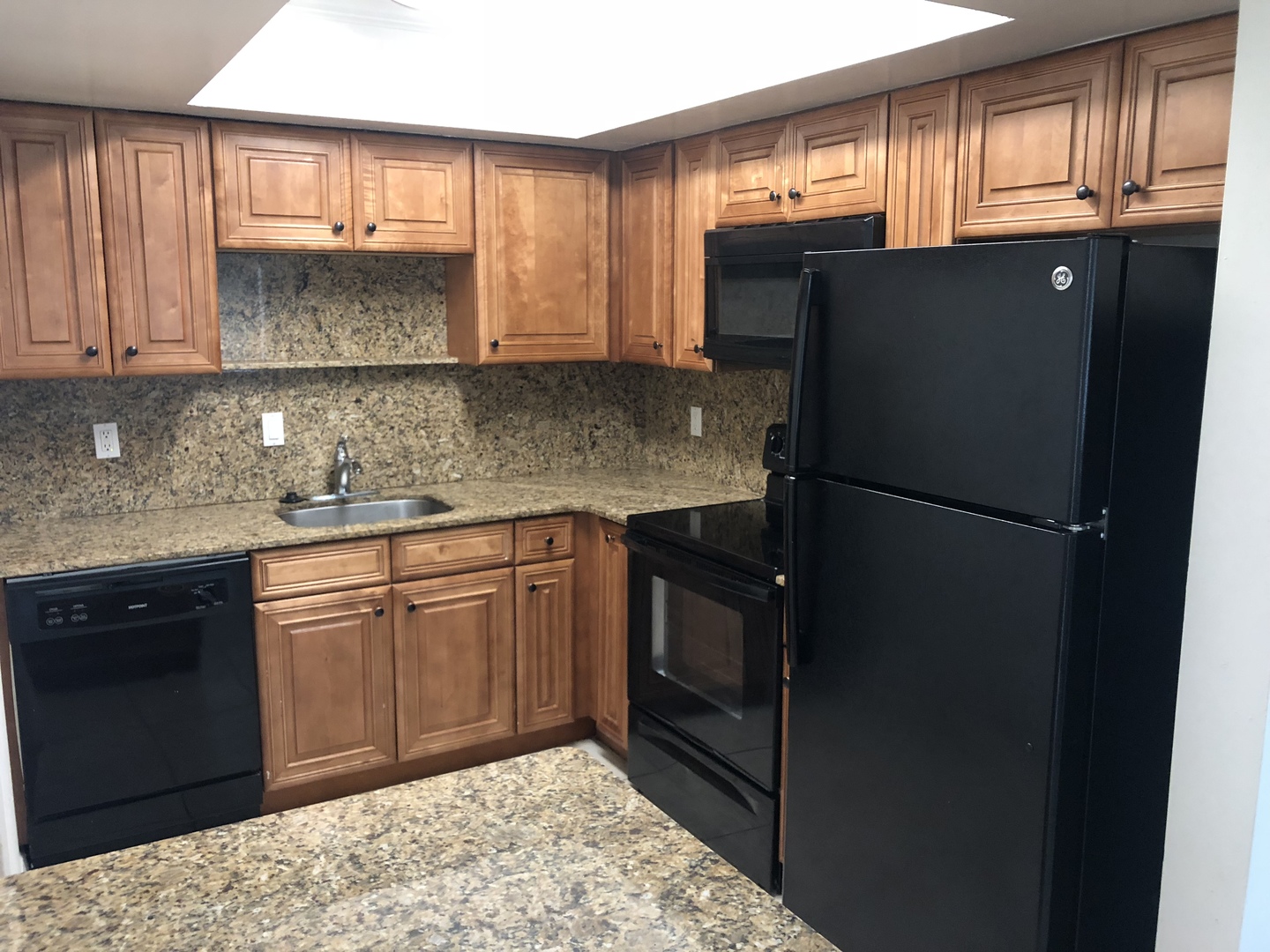 Fort Laudedale Apartment: 2101 NE 51st Street