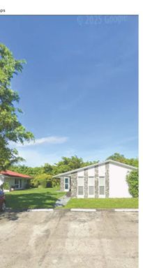 NICE 2/1 DUPLEX IN DANIA