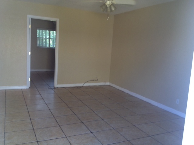 FORT LAUDERDALE Apartment: 615 SW 12 AVE