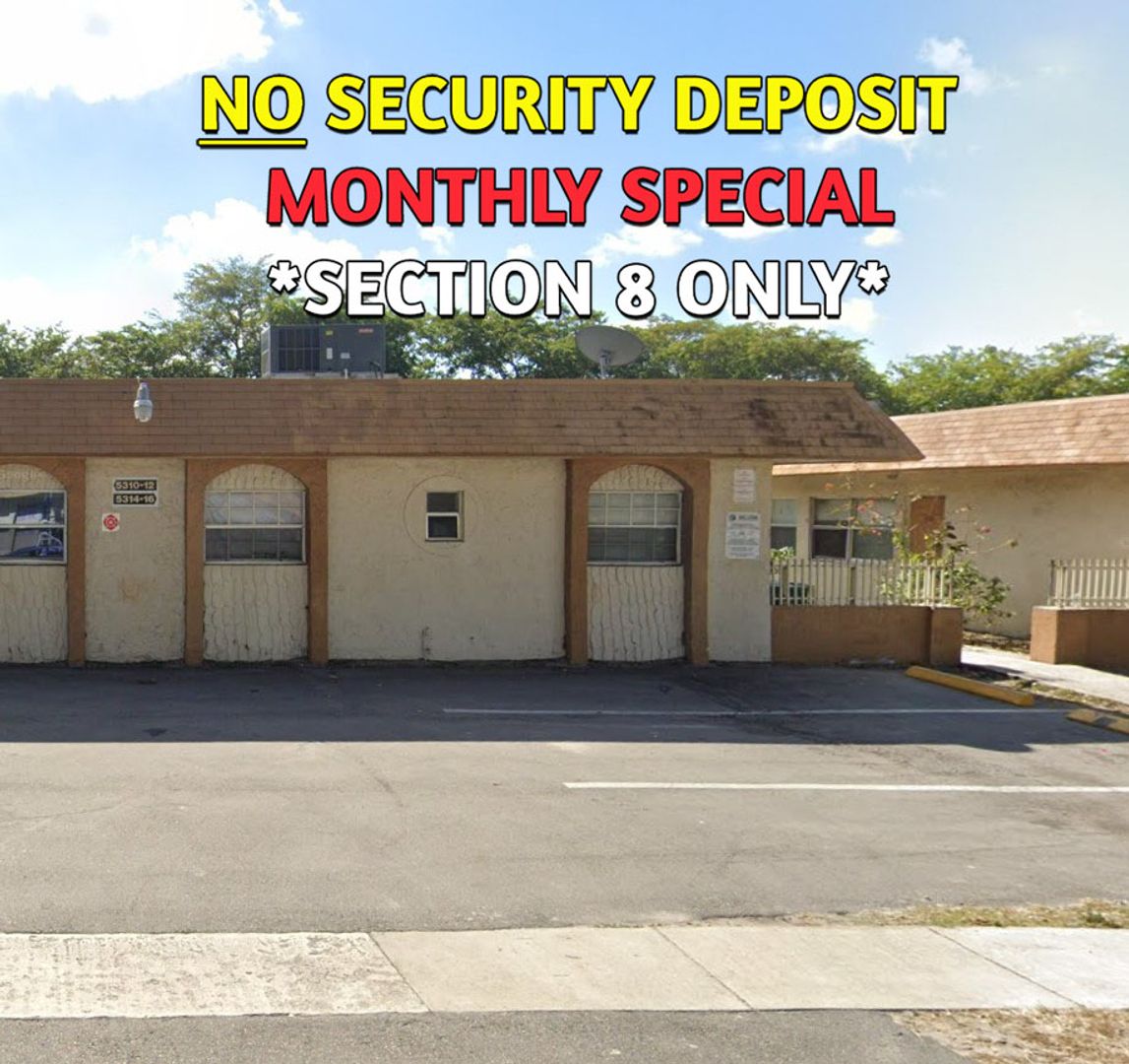 LAUDERHILL House: 5314 NW 24 CT unit 79