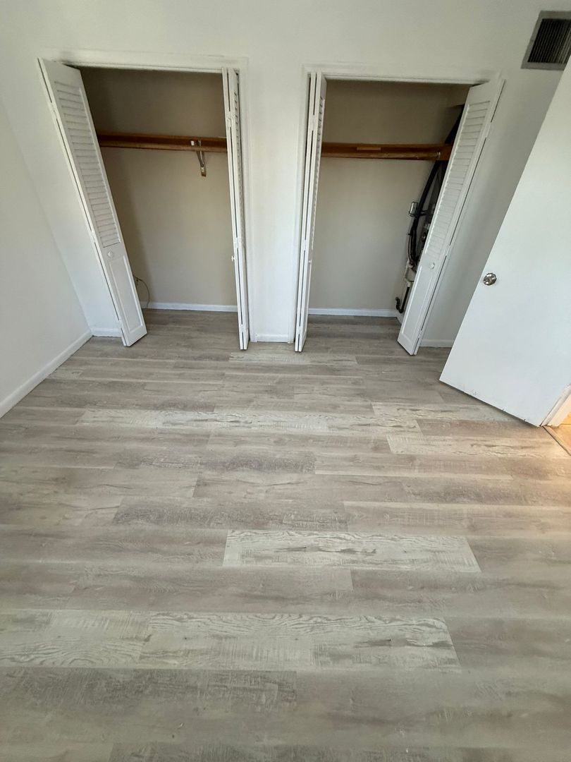 HOLLYWOOD Apartment: 2525 PIERCE ST