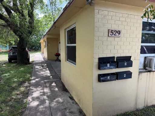 Large 2-1 apartment – photo 1