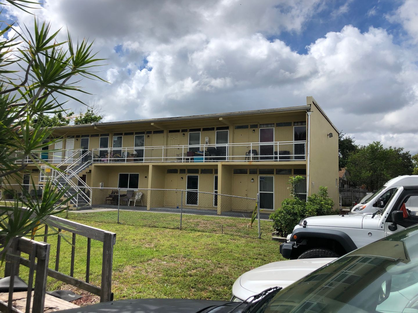 FORT LAUDERDALE Apartment: 714 NW 2 AVE