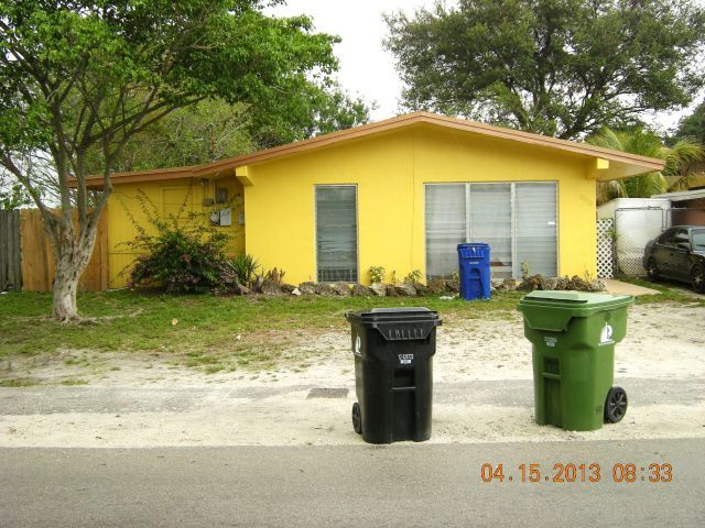 FORT LAUDERDALE House: 1515 SW 9 ST