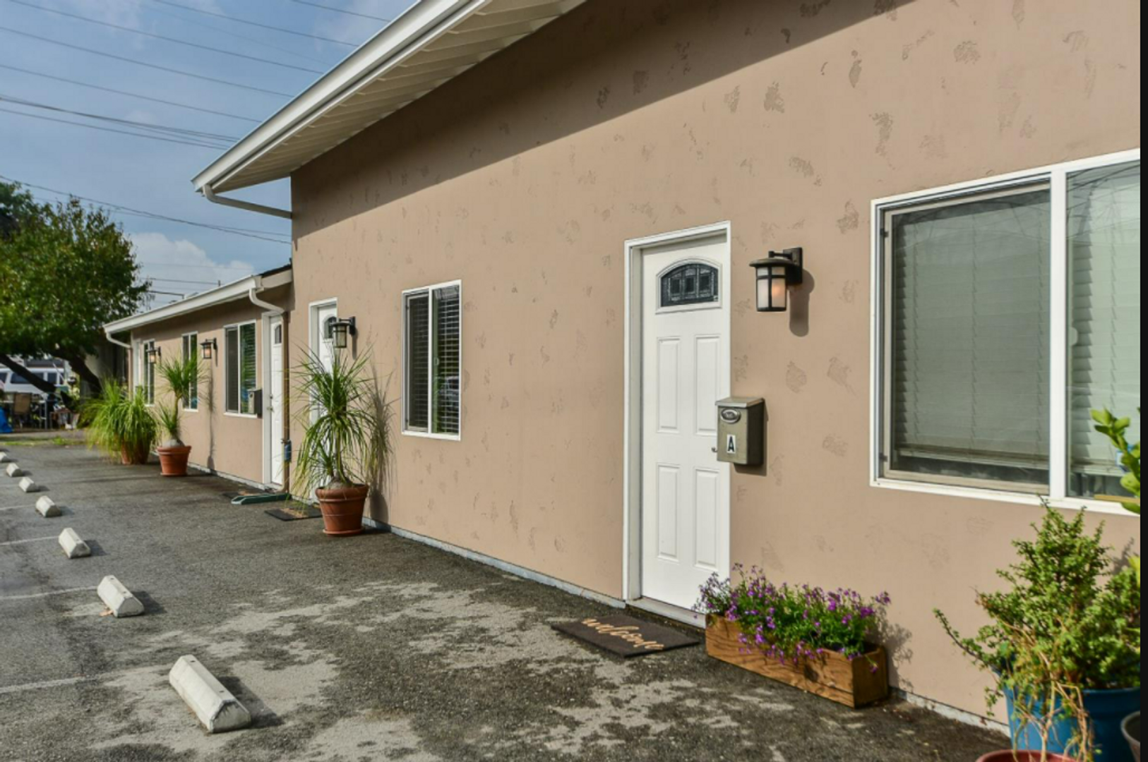 San Jose Apartment: 675 Hamline St.