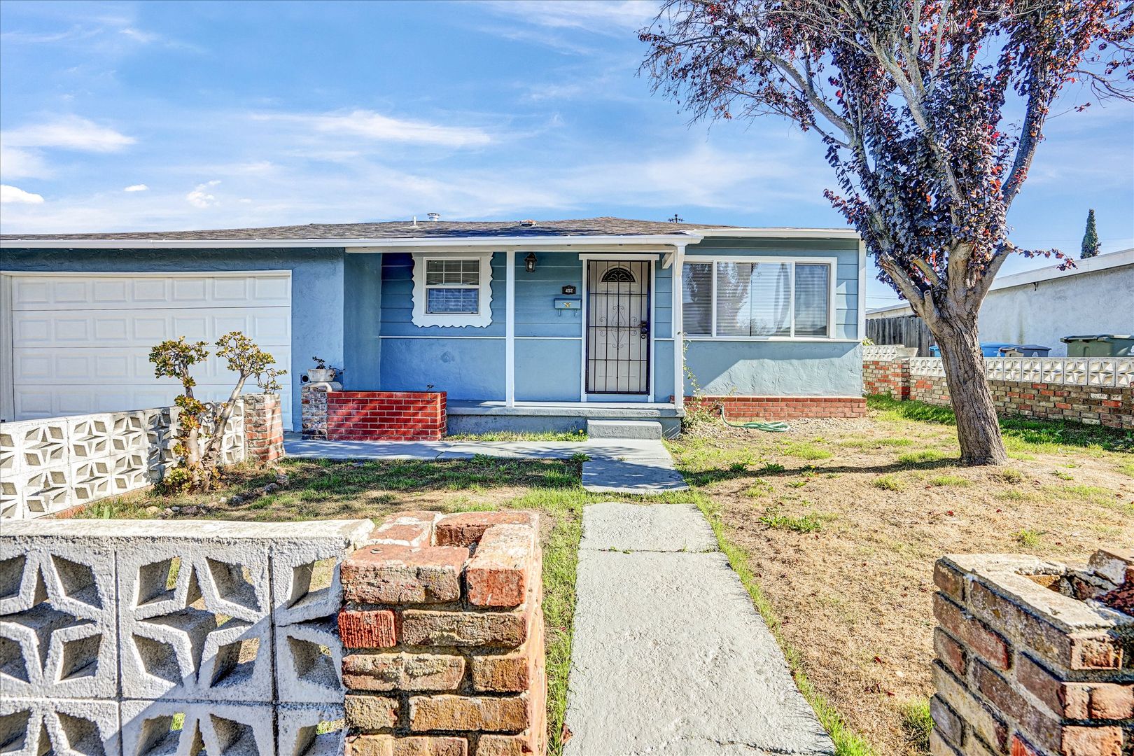 Vallejo House: 452 Wilshire Avenue