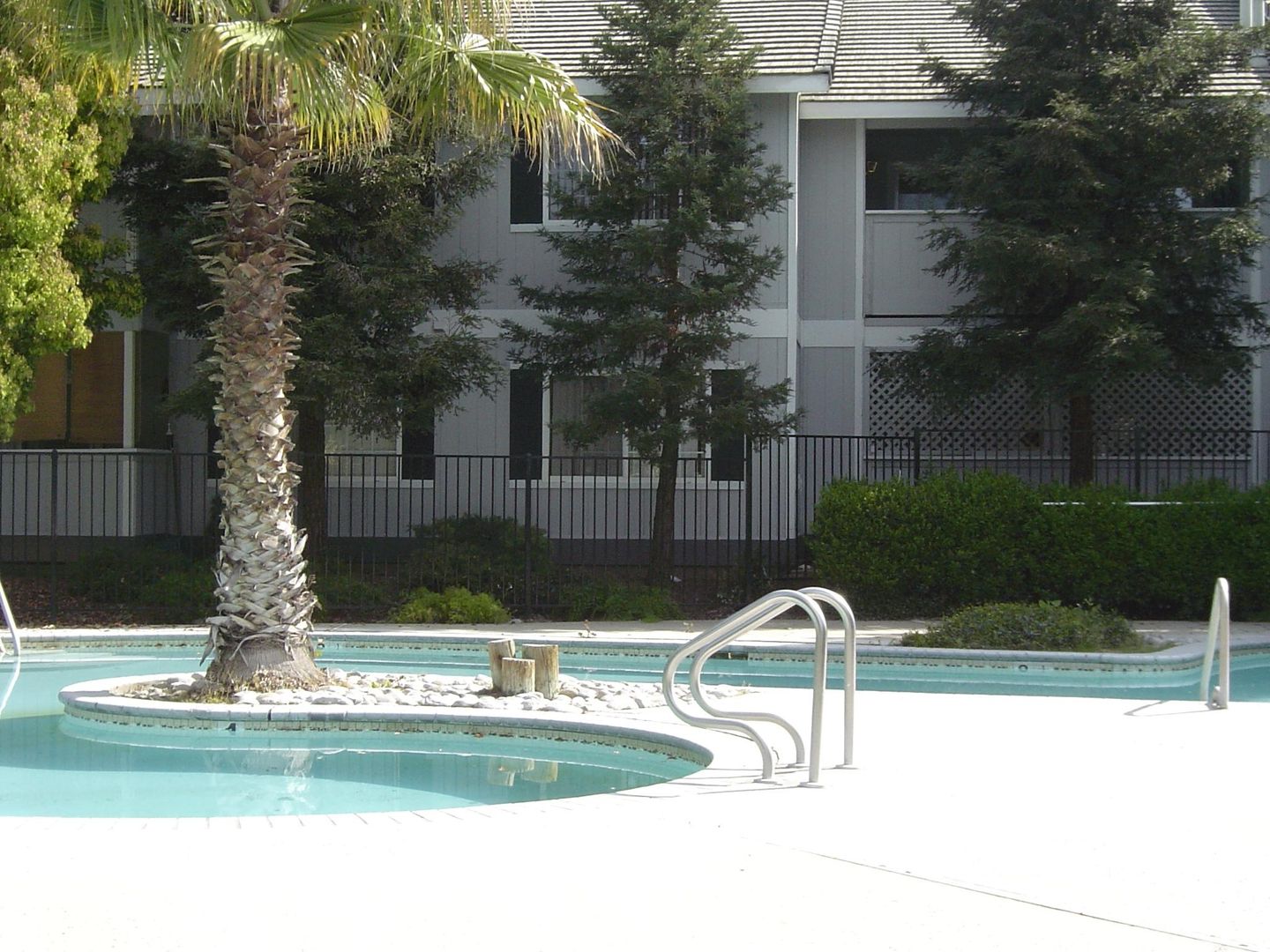 Merced Apartment: 1756 Willowbrook Dr