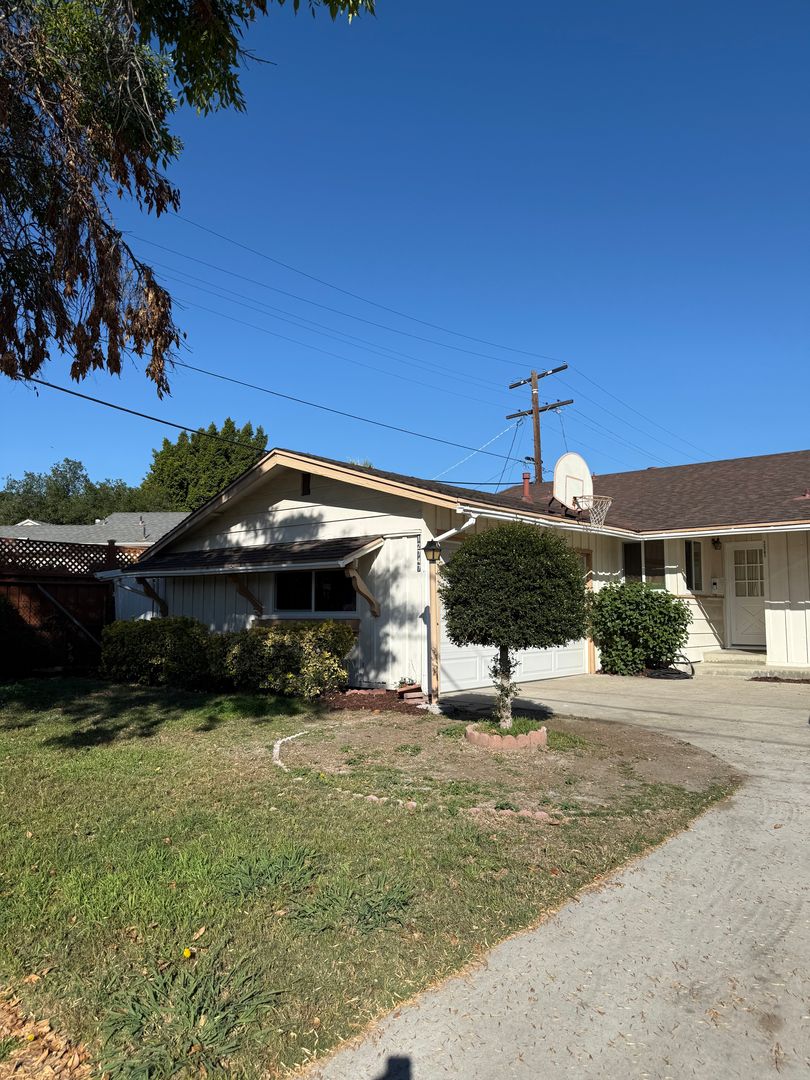 North Hollywood House: 12747 Vose St.