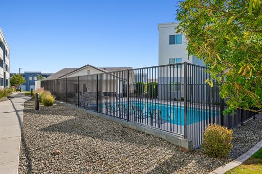 $999 BASE RENT | Luxurious Top-Floor 2-Bed, 2-Bath Apartments with Stunning Views in Surprise – Now Leasing!