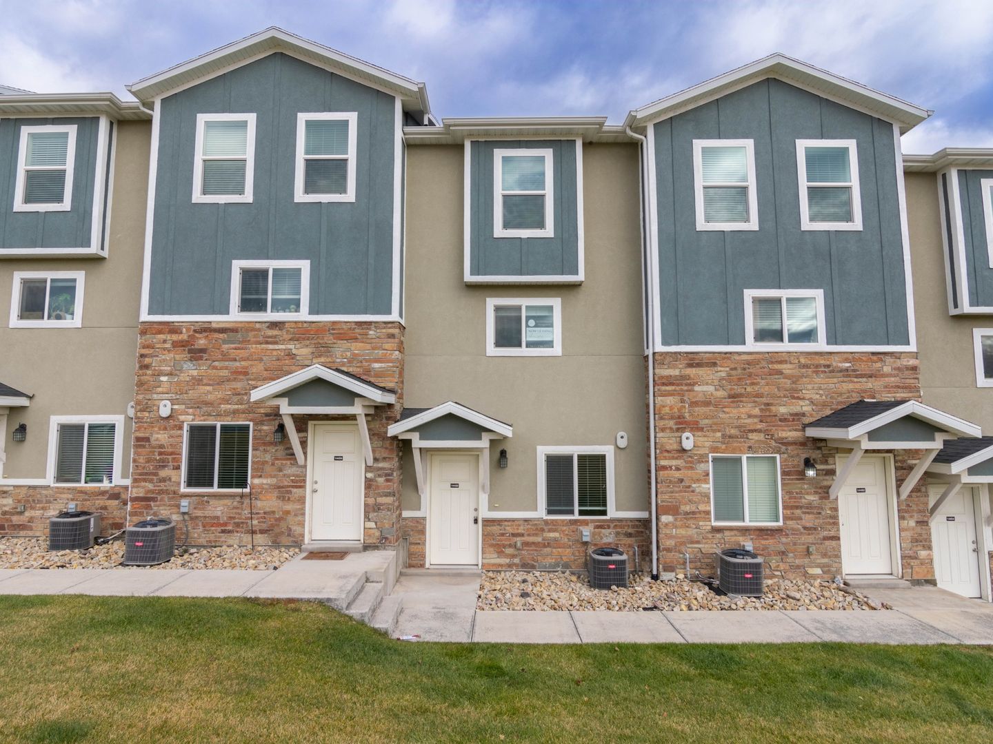 Herriman Townhome: Abbey Ln