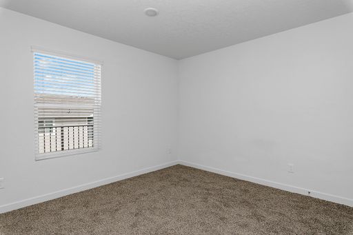 Gorgeous 2-Bed, 1-Bath Apartment in The Brickyard. Great Location and Amenities!