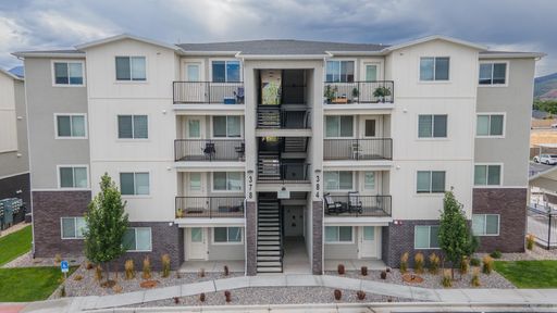 1st Floor Gorgeous 2-Bed, 2-Bath Apartment in Payson. Great Location!