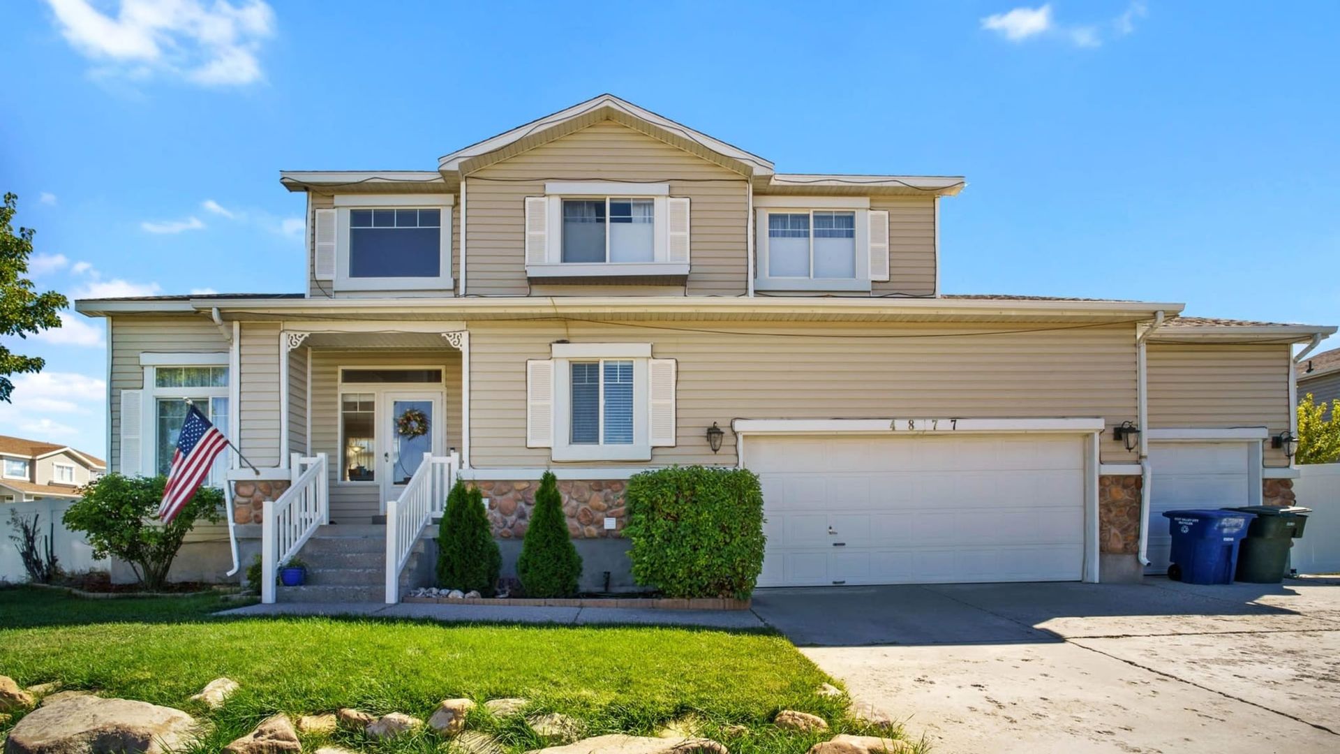 Gorgeous 3-Bed 2.5-Bath Home: w/ Tenant Occupied Basement