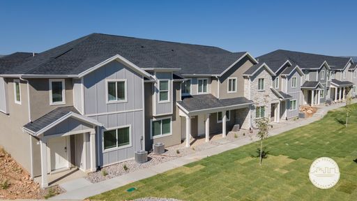 UPGRADED PACKAGE Brand New Smart Town Homes In Heber!