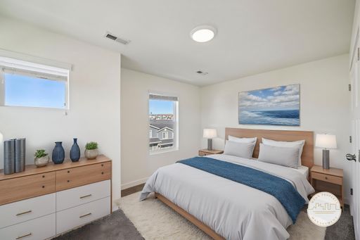 Join us for an OPEN HOUSE on October 4, 2025 from 10:00 AM to 2:00 PM to explore our available units.