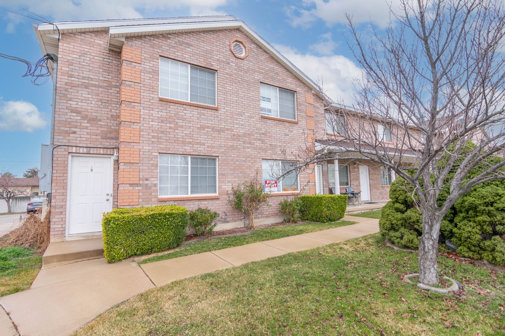 2 bedroom 1.5 bathroom rental in Layton, UT