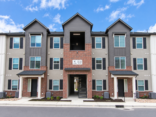 Harmony Ridge – Spacious 3-Bed, 2-Bath Condos with Balcony in Mapleton | 2nd Story
