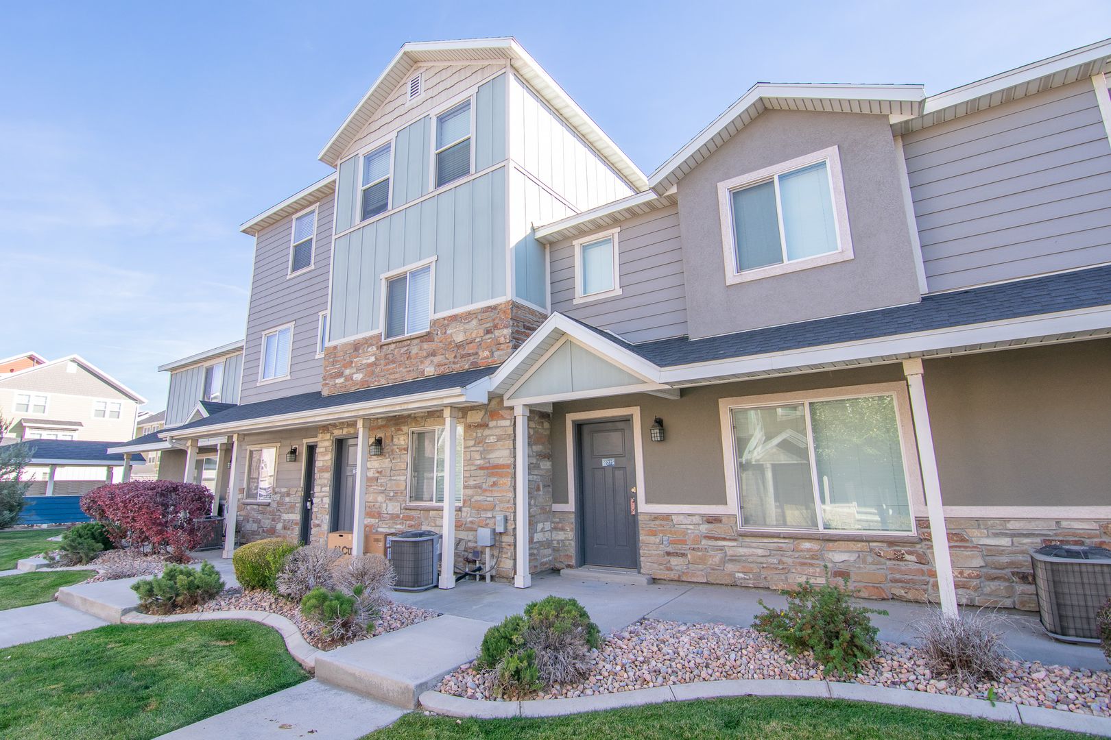 Vineyard Apartment: 255 North Mill Rd