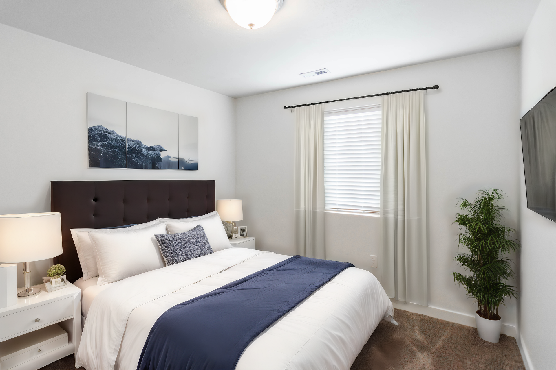 Vineyard Apartment: 190 E 630 N