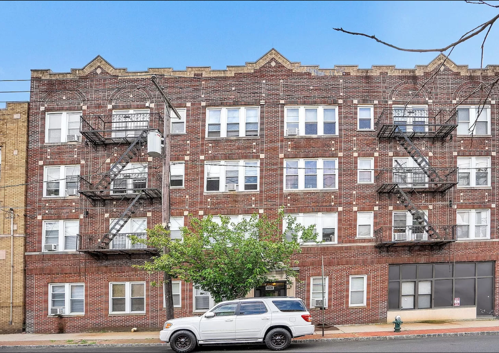 MONTCLAIR Apartment: 99 - 101 PINE STREET