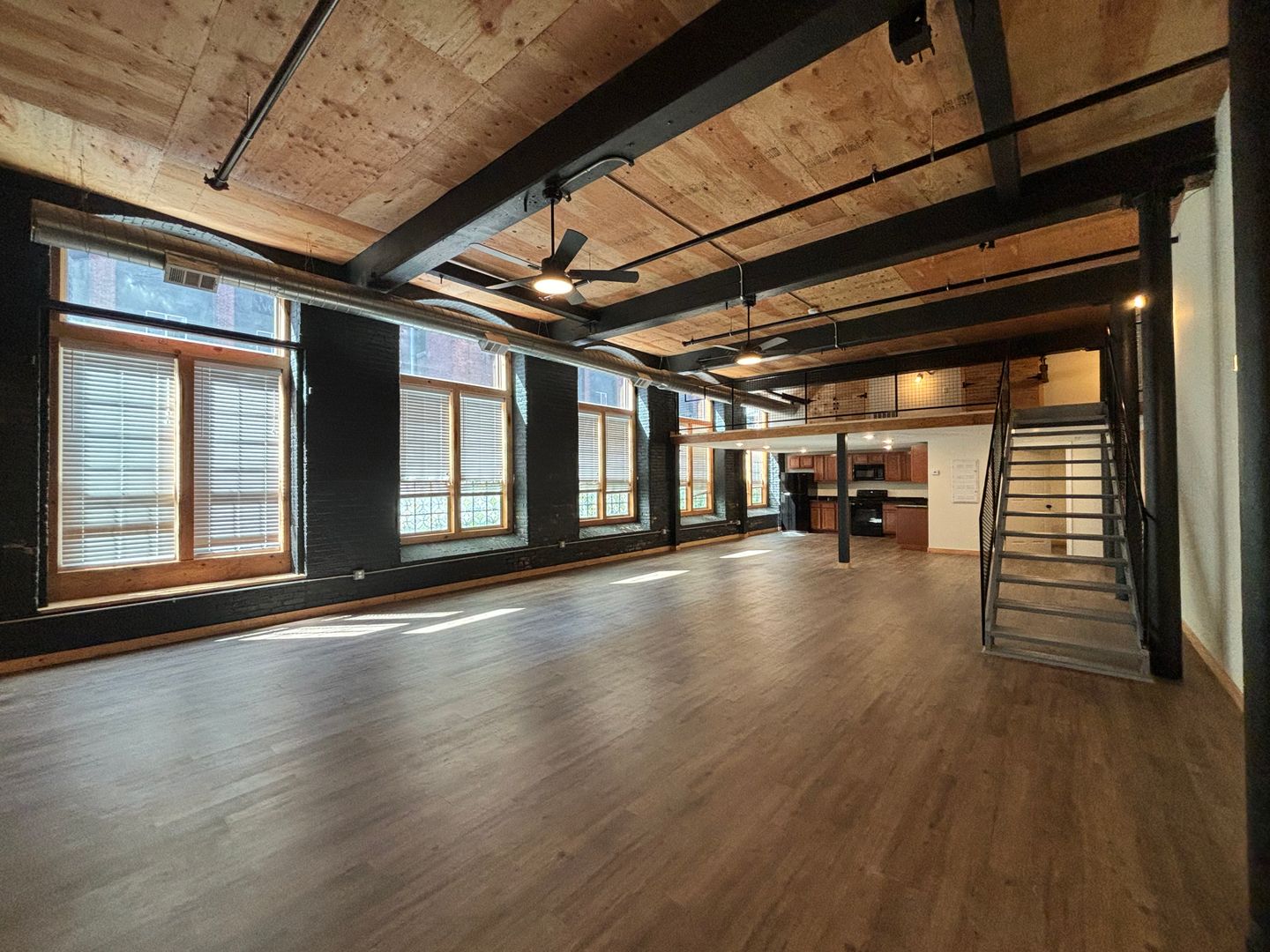 Pawtucket Apartment: 173 Weeden St