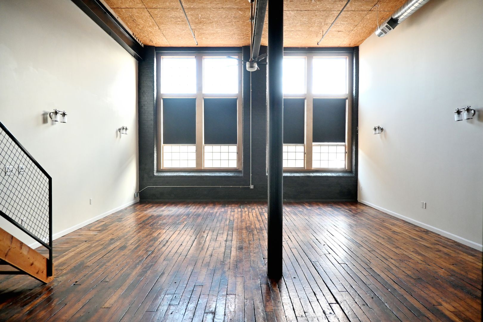 Pawtucket Apartment: 30 Beecher St