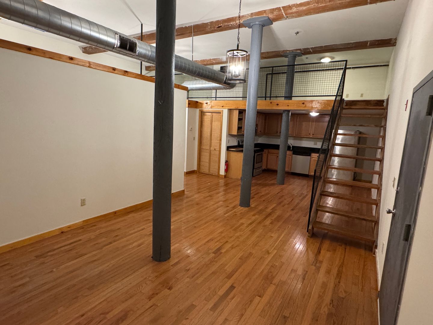 Pawtucket Apartment: 125 Goff Ave