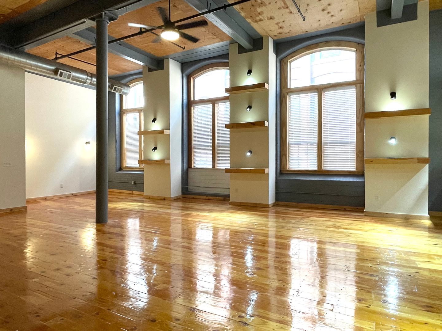 Pawtucket Apartment: 173 Weeden St