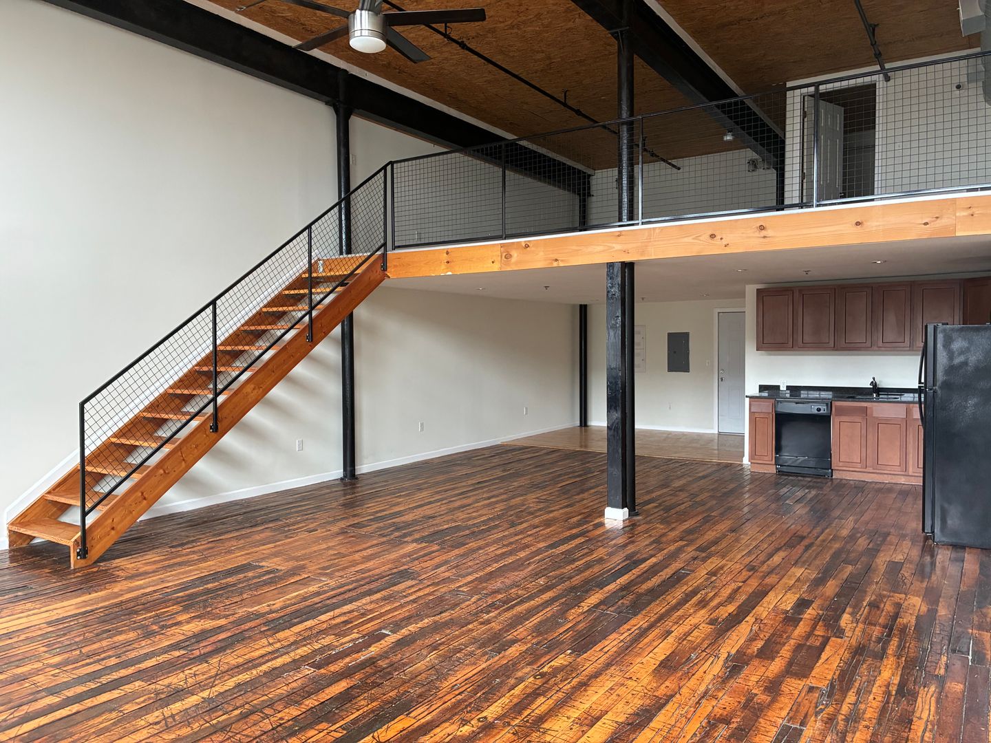 Pawtucket Apartment: 30 Beecher St