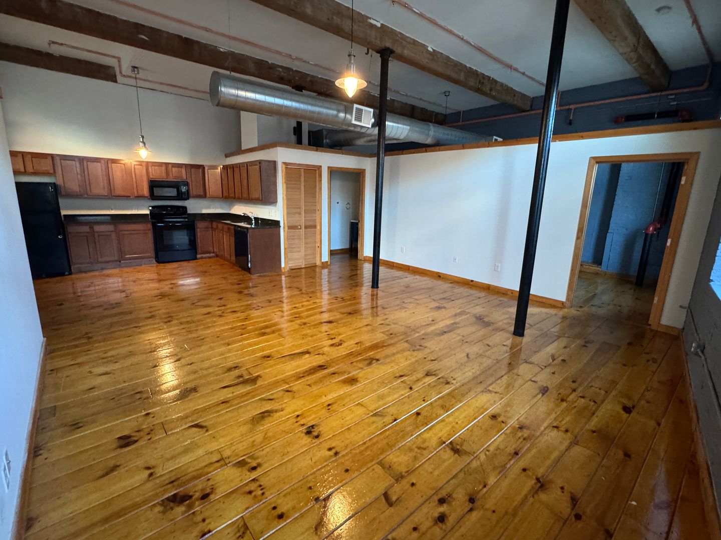 Pawtucket Apartment: 125 Goff Ave