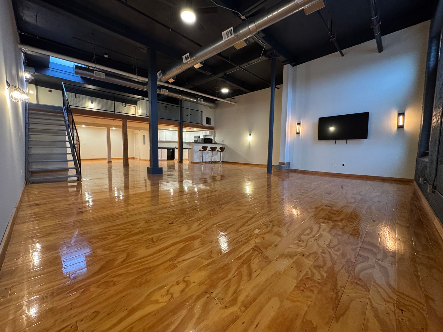 Pawtucket Apartment: 173 Weeden St