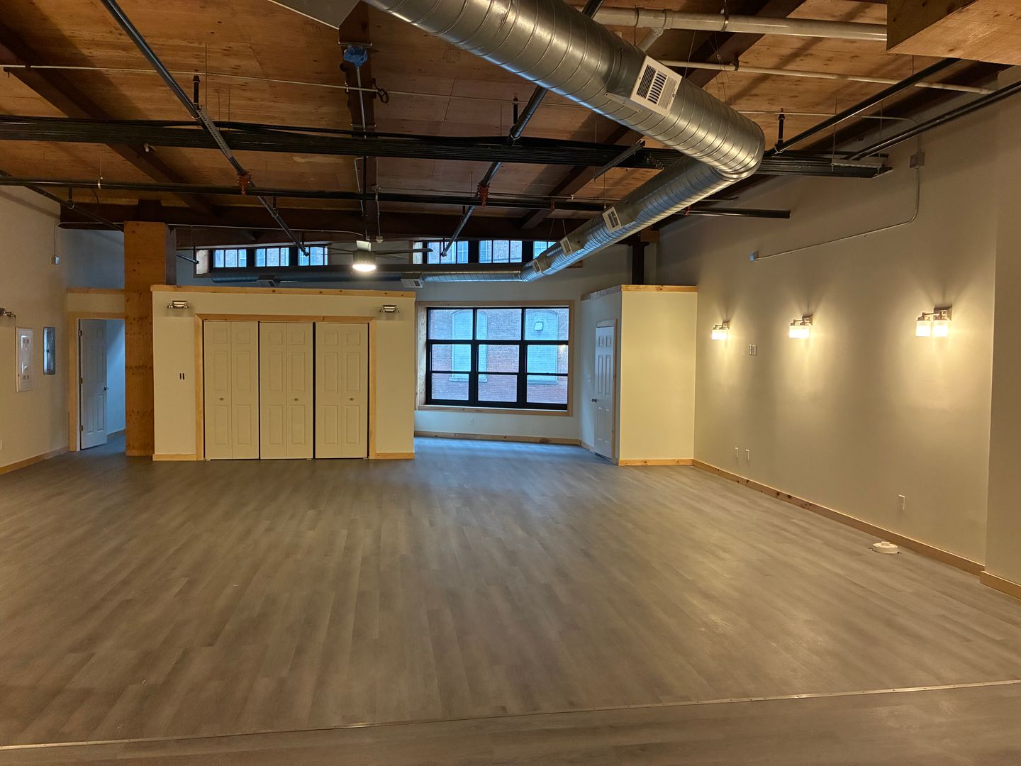 Pawtucket Apartment: 173 Weeden St