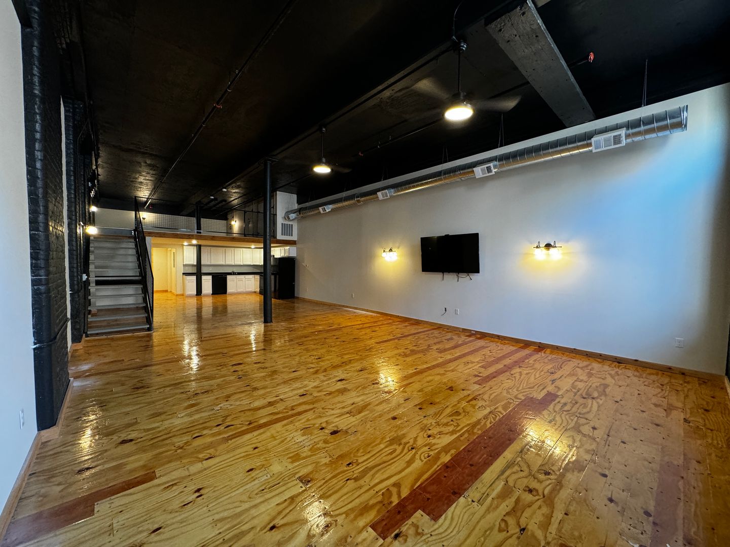 Pawtucket Apartment: 173 Weeden St