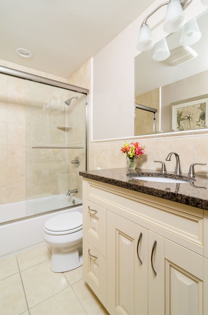 Foxboro Apartment: 173 Chestnut St.