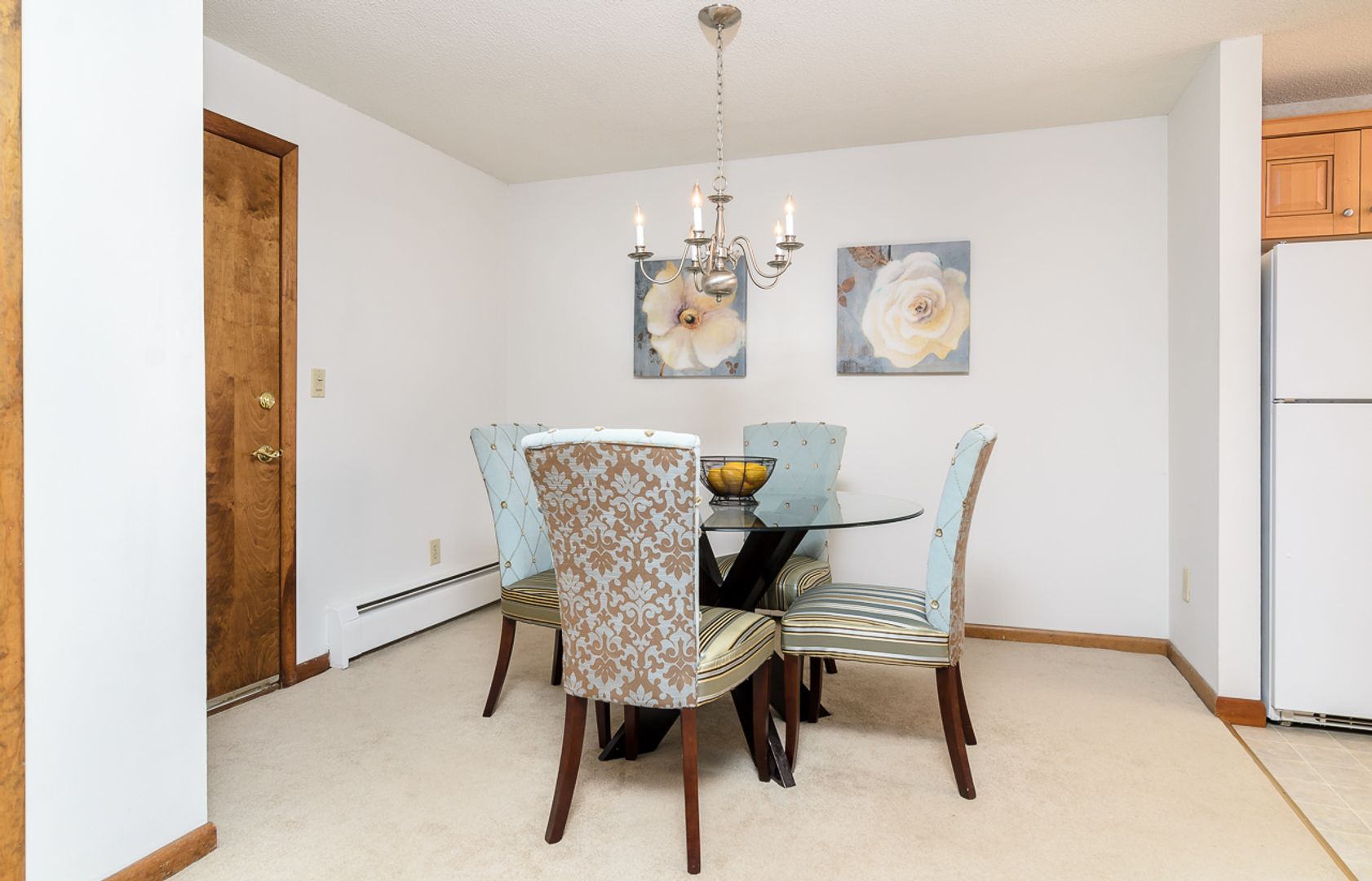 Foxboro Apartment: 101R Chestnut St.