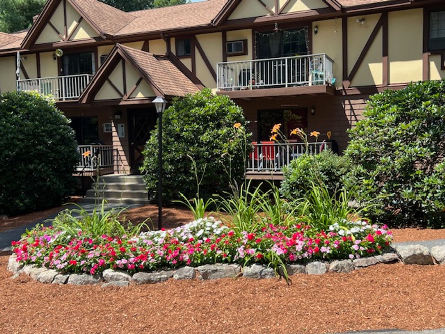 Foxboro Apartment: 22 Putnam Rd.