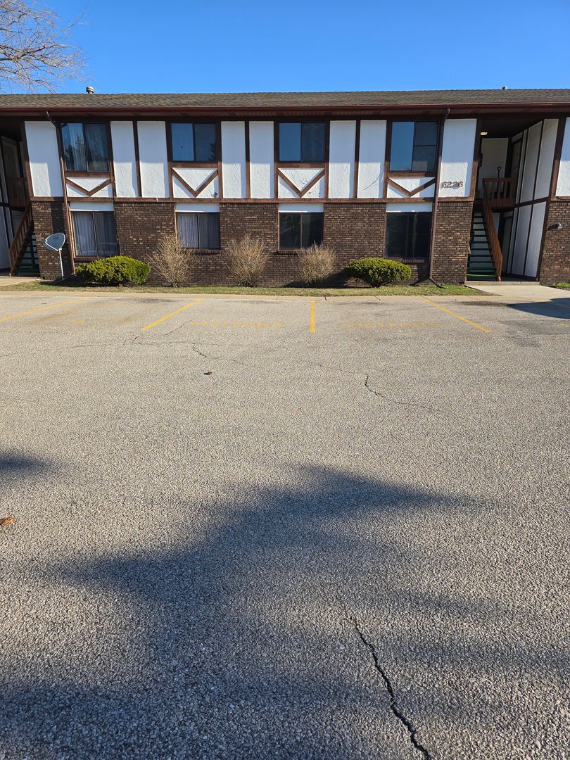 Saginaw Apartment: 6226 Normandy