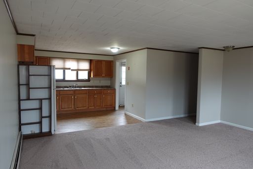 2 BEDROOM/1.5 BATHROOM