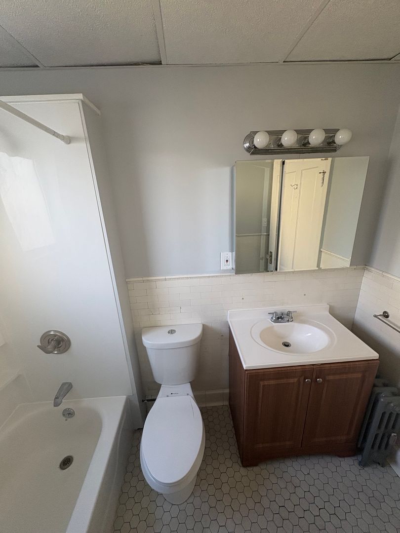 Worcester Apartment: 3 Marston Way